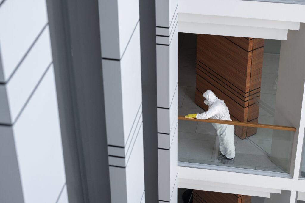 Nettoyage des façades à Valence : pour des bâtiments éclatants - ExpertCryo